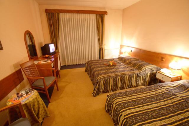 Hotel Dinara Livno Eksteriør billede
