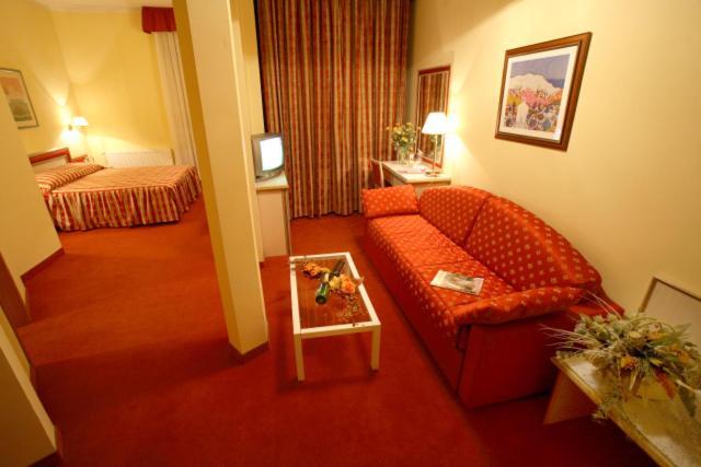 Hotel Dinara Livno Eksteriør billede