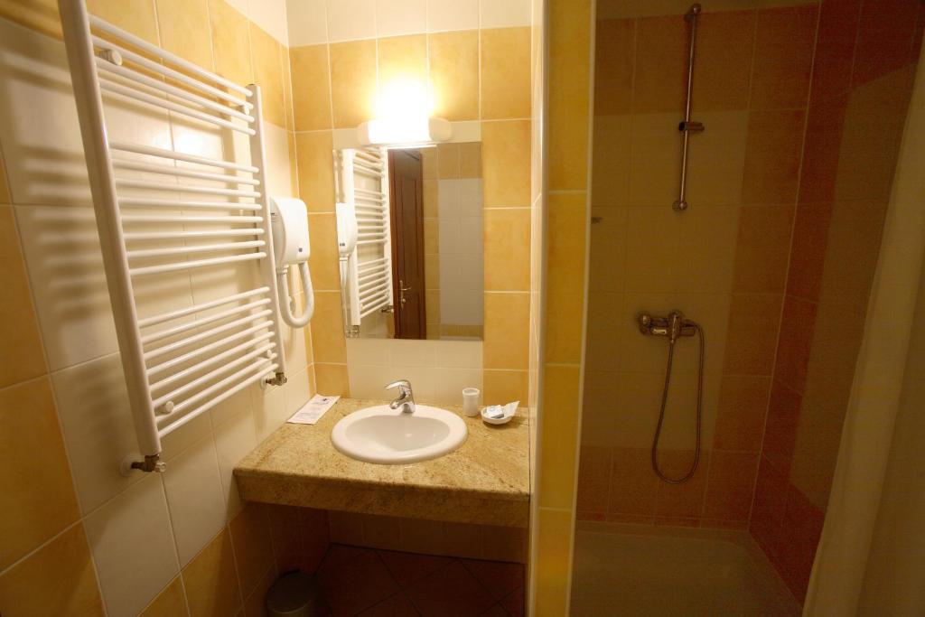 Hotel Dinara Livno Eksteriør billede